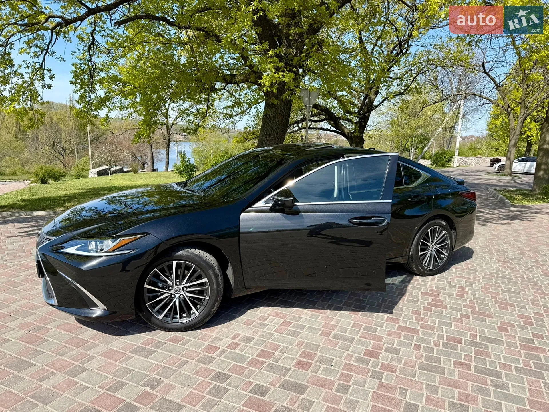 2023 Lexus ES - фото 1