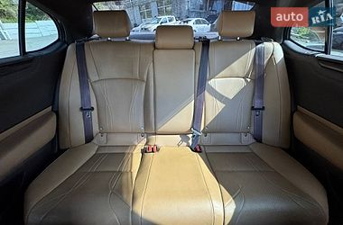 Седан Lexus ES 2019 в Харькове