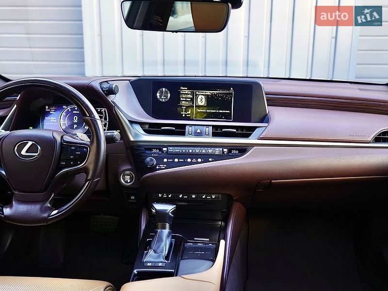 Седан Lexus ES 2019 в Львове