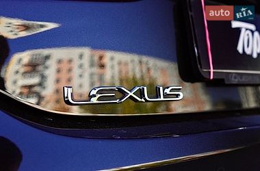 Седан Lexus ES 2019 в Львове