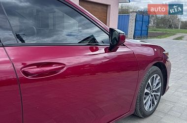 Седан Lexus ES 2022 в Киеве