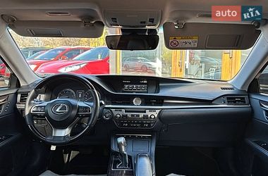 Седан Lexus ES 2015 в Житомирі