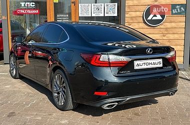 Седан Lexus ES 2015 в Житомирі