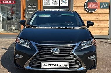 Седан Lexus ES 2015 в Житомирі