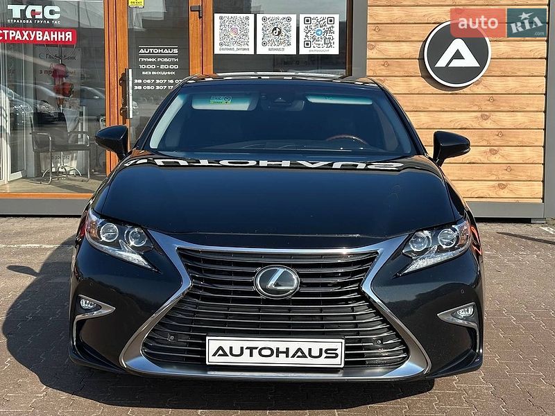Седан Lexus ES 2015 в Житомирі