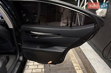 Седан Lexus ES 2015 в Киеве