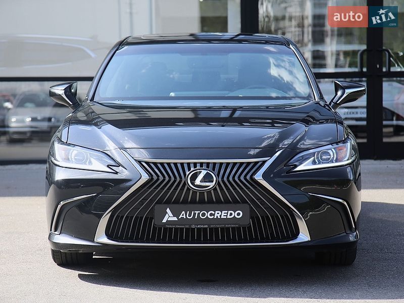 Седан Lexus ES 2018 в Харькове