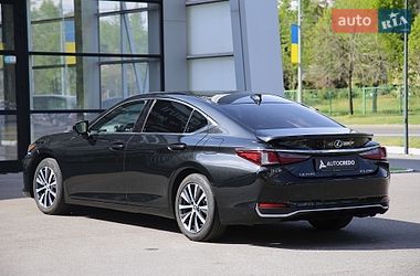 Седан Lexus ES 2018 в Харькове
