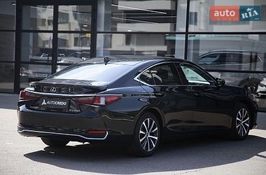 Седан Lexus ES 2018 в Харькове