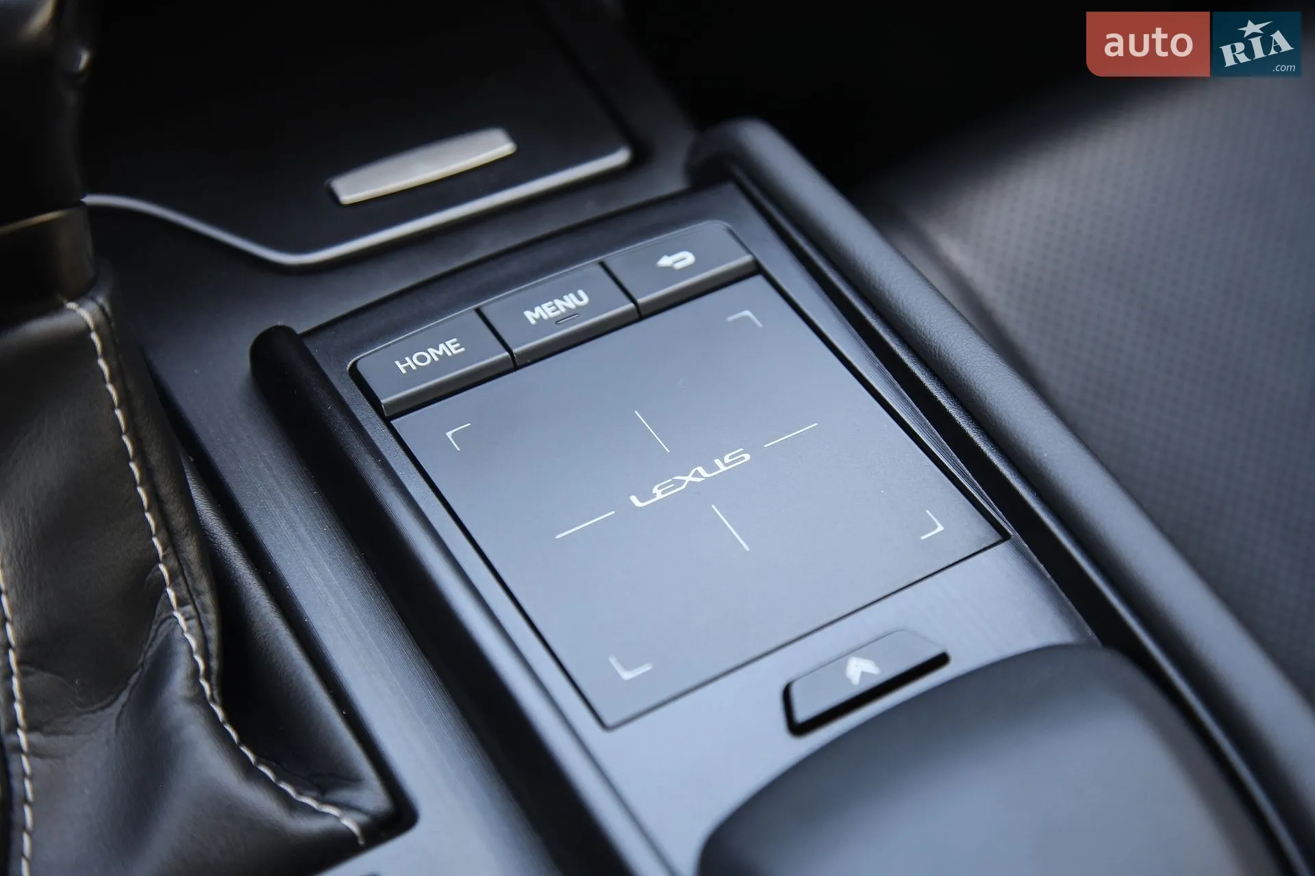 2018 Lexus ES - мініатюра 19