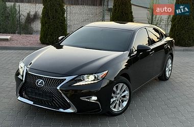 Седан Lexus ES 2013 в Вінниці