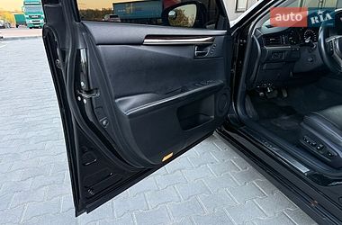 Седан Lexus ES 2013 в Вінниці