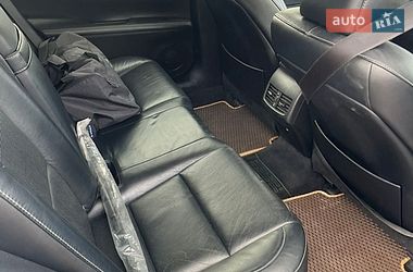 Седан Lexus ES 2012 в Коростене
