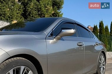Седан Lexus ES 2020 в Киеве