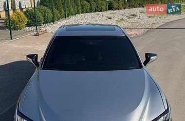 Седан Lexus ES 2020 в Киеве