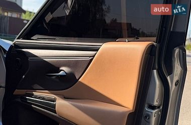 Седан Lexus ES 2020 в Киеве