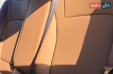 Седан Lexus ES 2020 в Киеве
