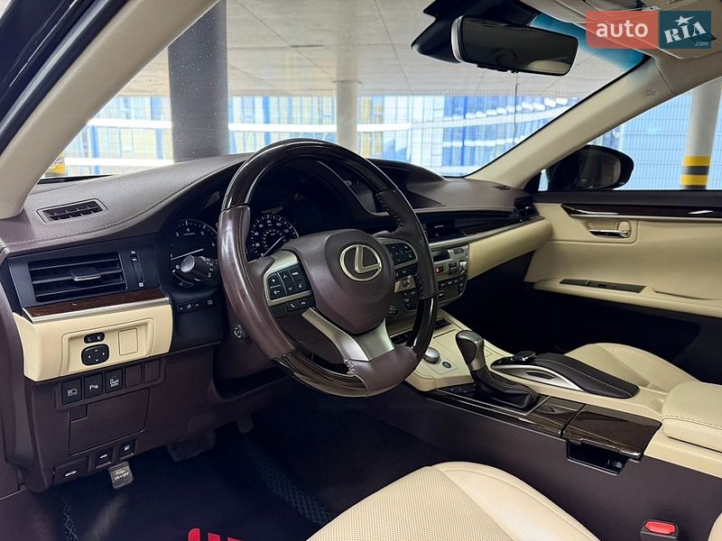 Седан Lexus ES 2018 в Одессе