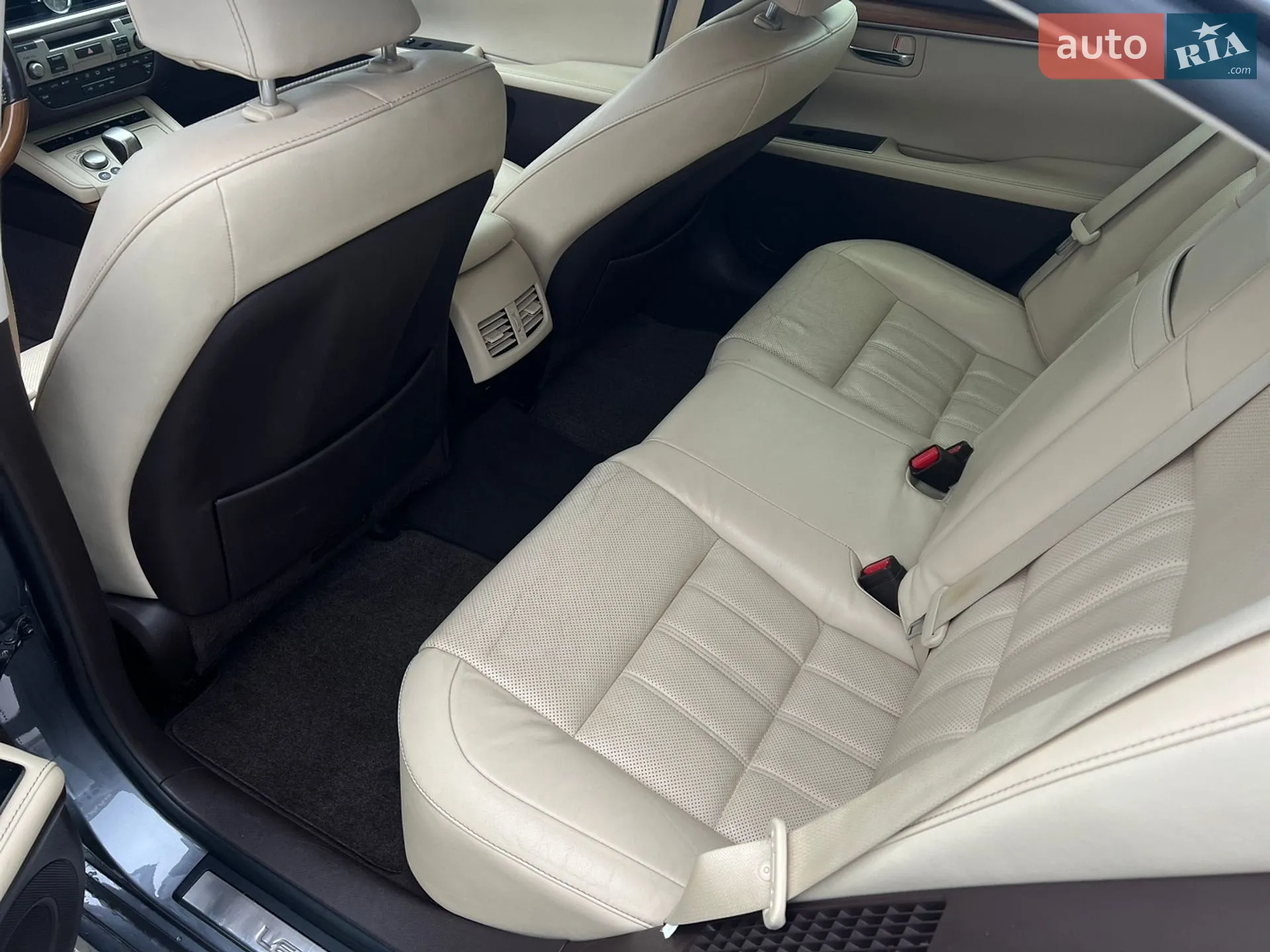 2017 Lexus ES - мініатюра 16