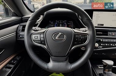 Седан Lexus ES 2023 в Киеве