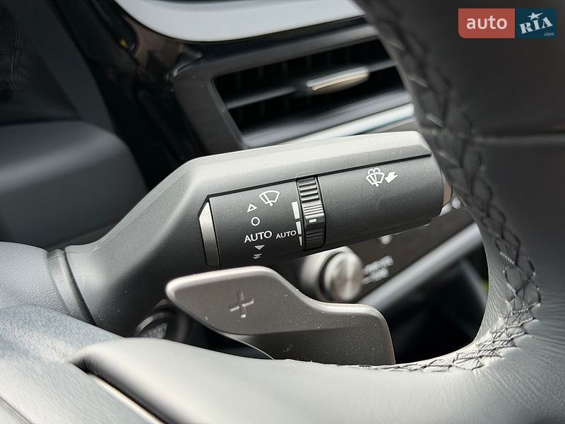 Седан Lexus ES 2023 в Киеве