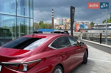 Седан Lexus ES 2020 в Николаеве