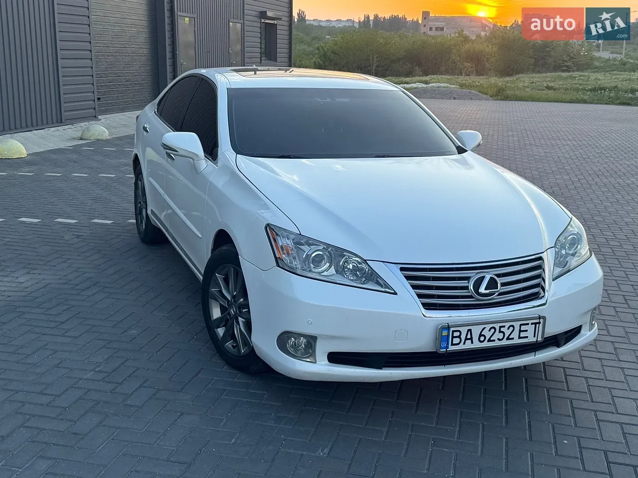 2013 Lexus ES - мініатюра 17