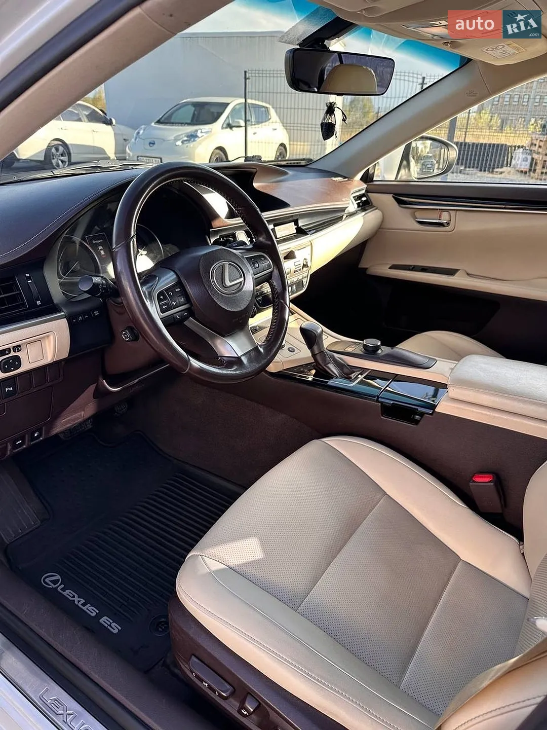 2016 Lexus ES - мініатюра 2