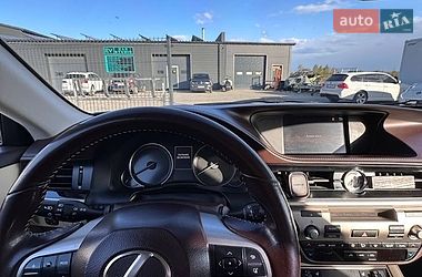 Седан Lexus ES 2016 в Івано-Франківську