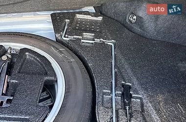 Седан Lexus ES 2016 в Івано-Франківську