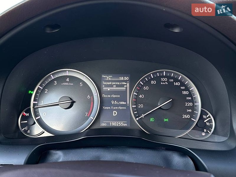 Седан Lexus ES 2016 в Івано-Франківську