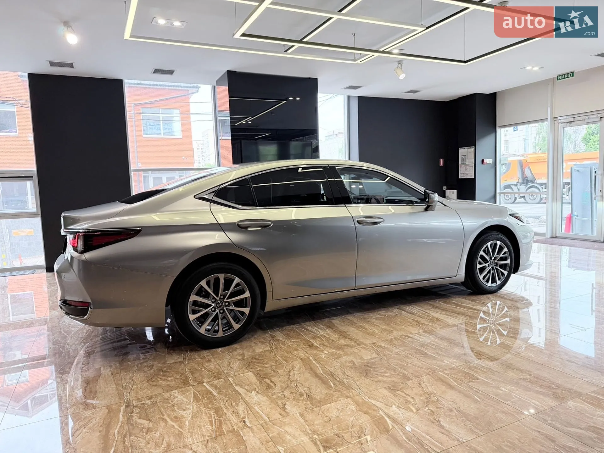 2022 Lexus ES - мініатюра 8