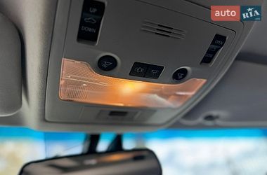 Седан Lexus ES 2012 в Тростянце