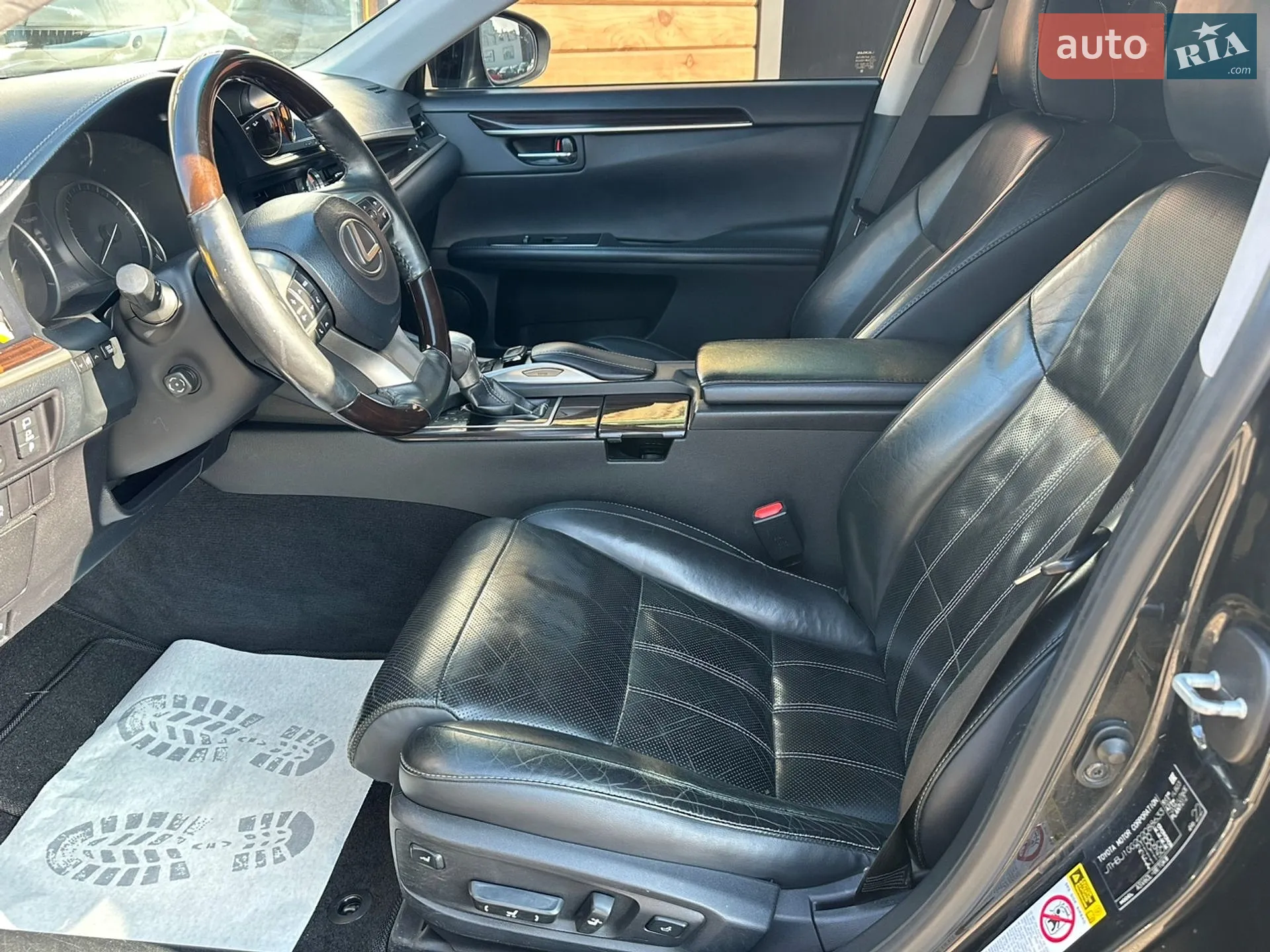 2015 Lexus ES - мініатюра 9