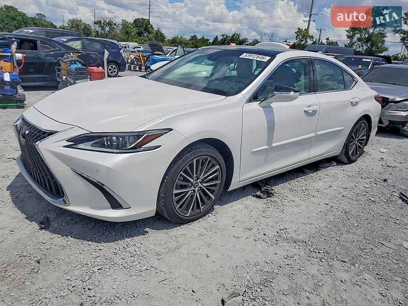 Lexus ES 2023