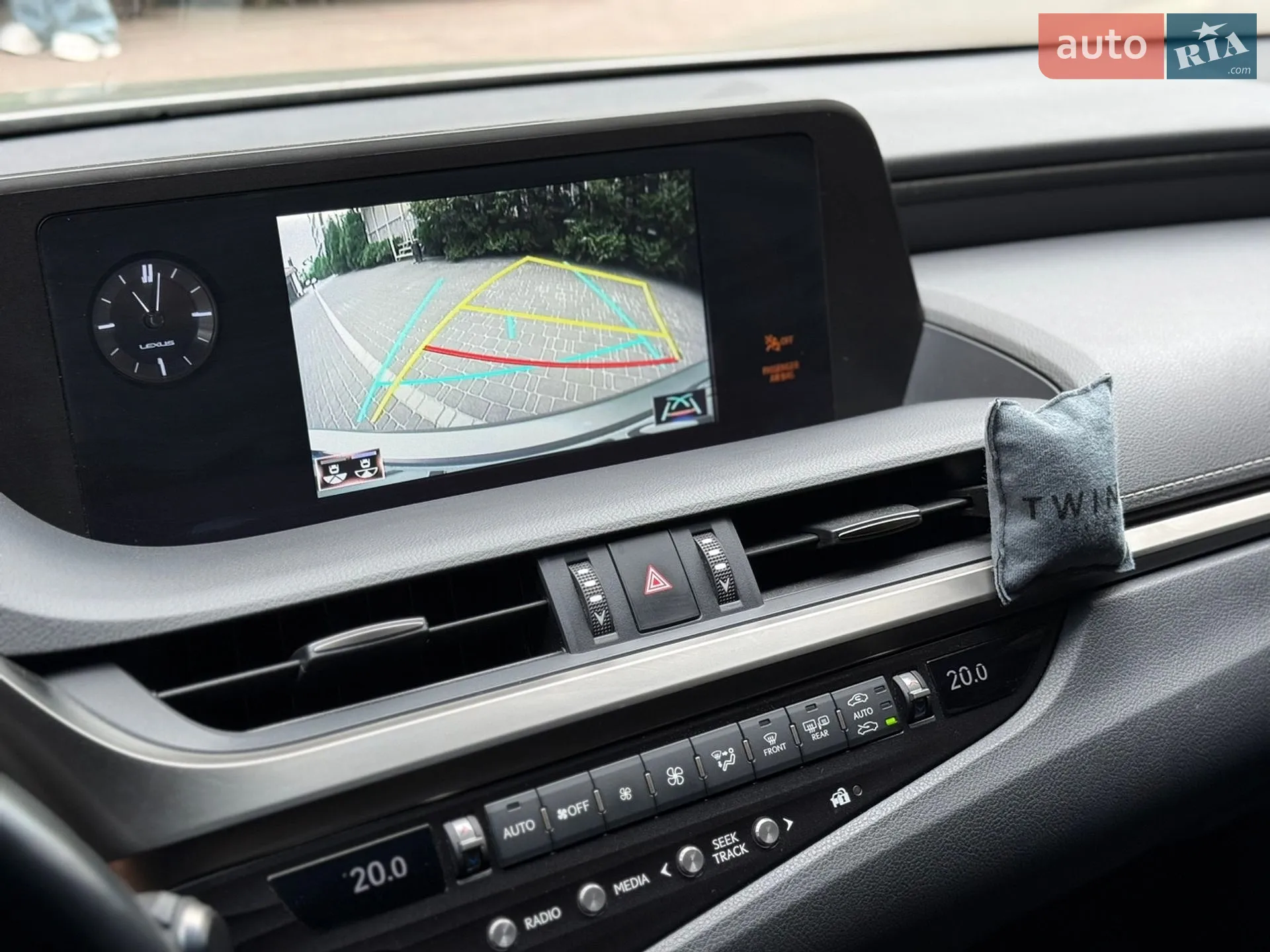 2019 Lexus ES - мініатюра 11