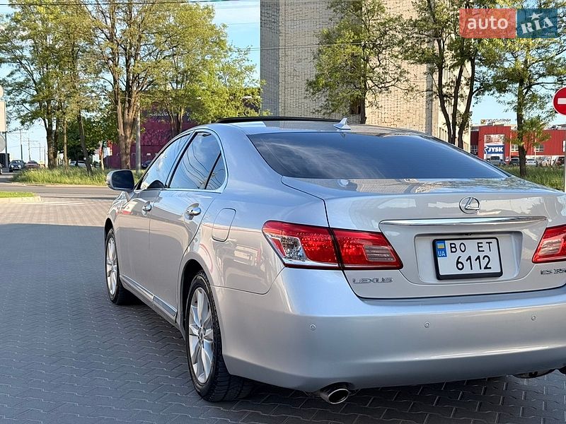 Седан Lexus ES 2009 в Тернополі
