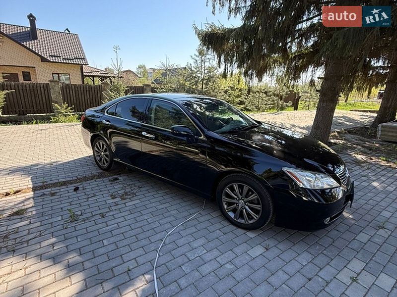 Седан Lexus ES 2008 в Виннице
