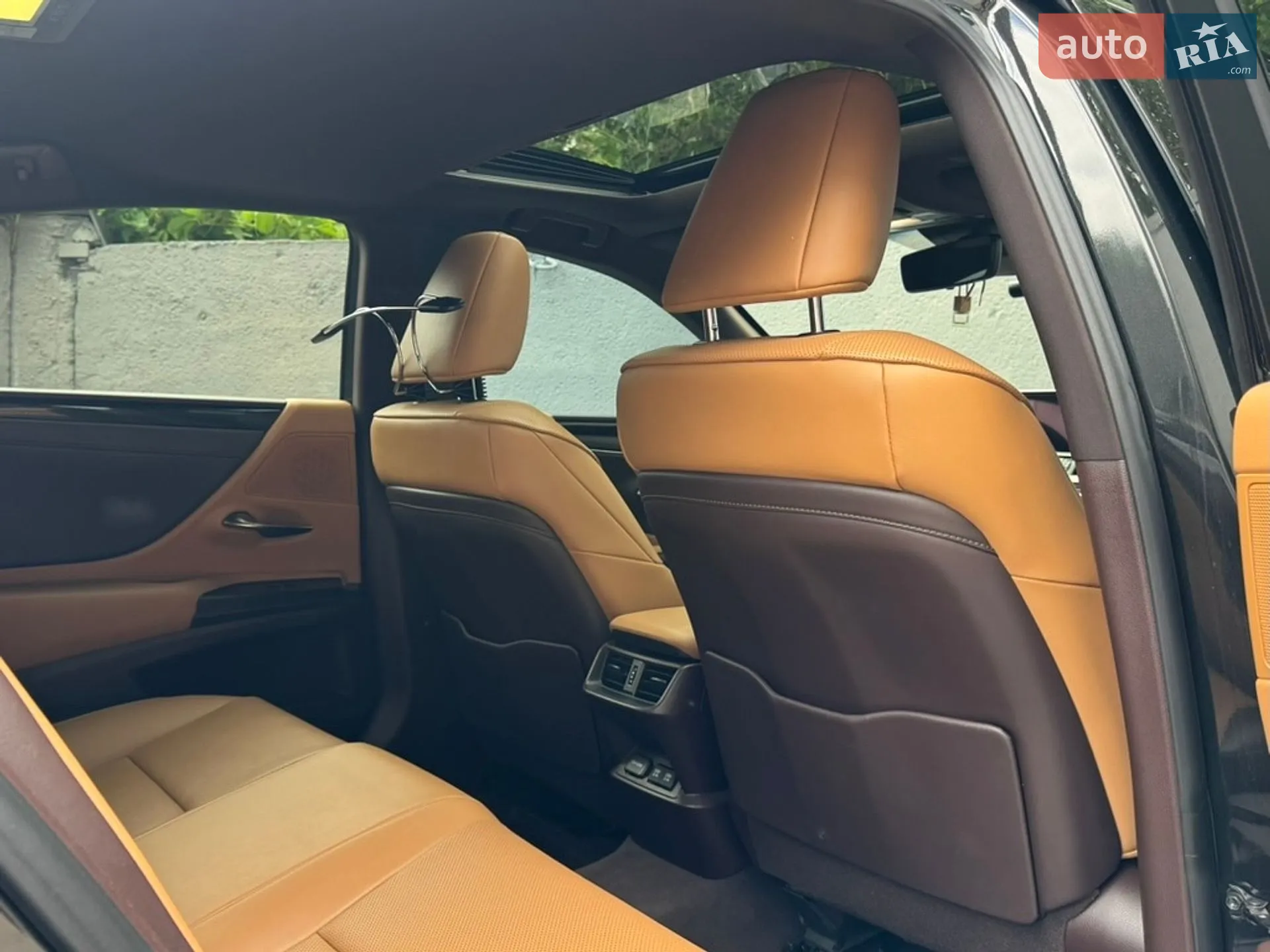 2020 Lexus ES - мініатюра 9