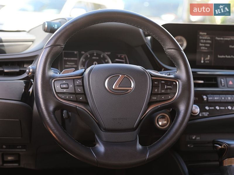 Седан Lexus ES 2022 в Харкові