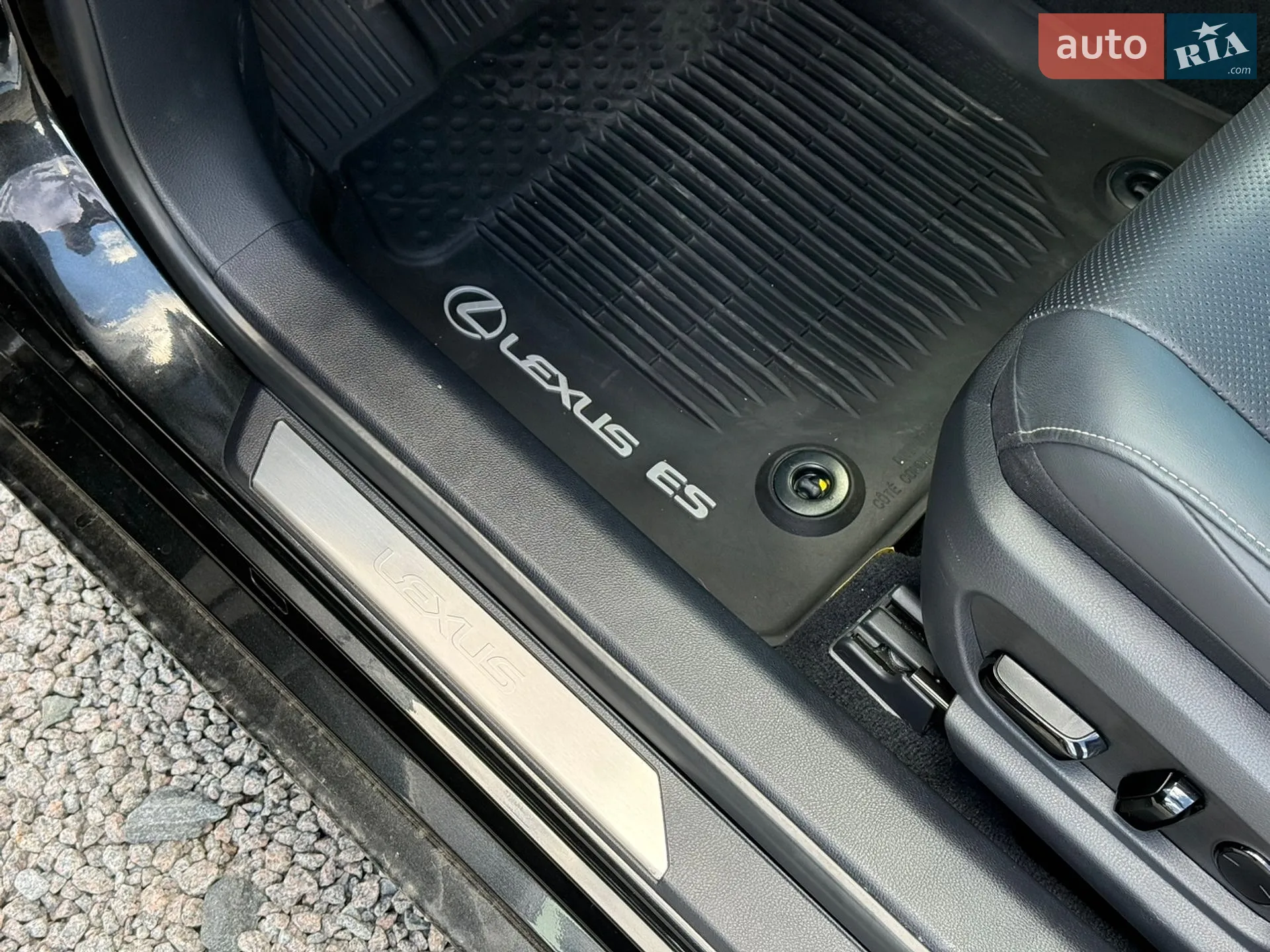 2021 Lexus ES - мініатюра 16
