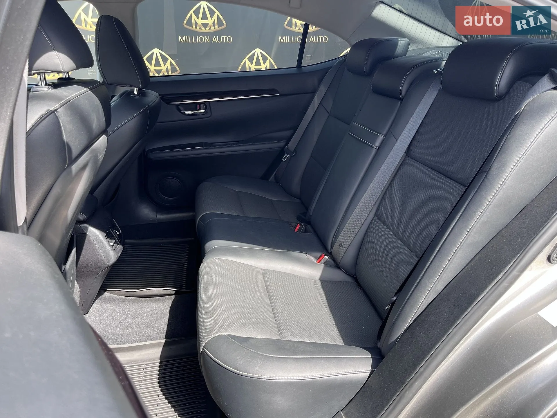 2018 Lexus ES - мініатюра 11