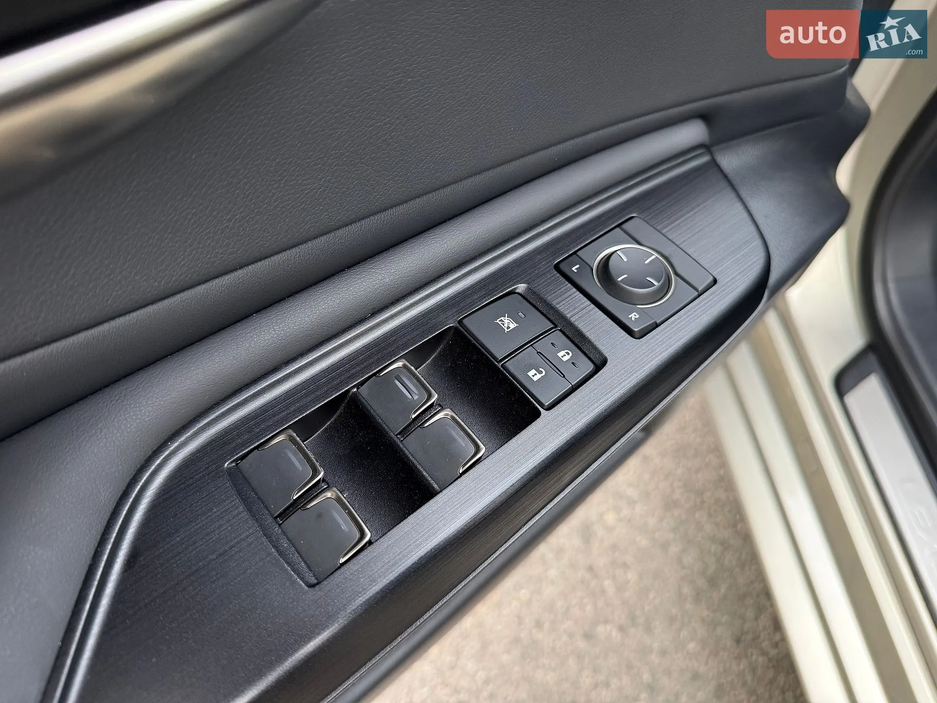 2021 Lexus ES - мініатюра 31