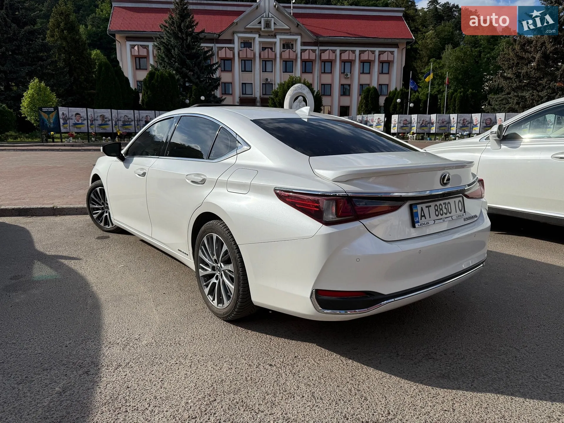 2019 Lexus ES - мініатюра 23