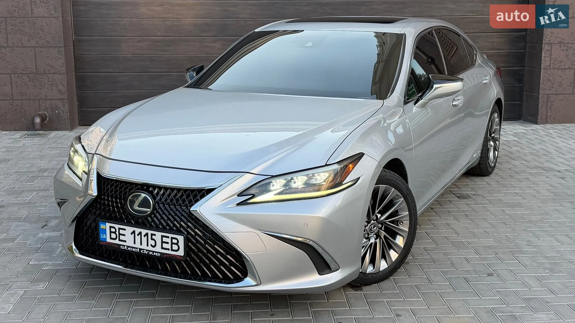2019 Lexus ES - фото 1