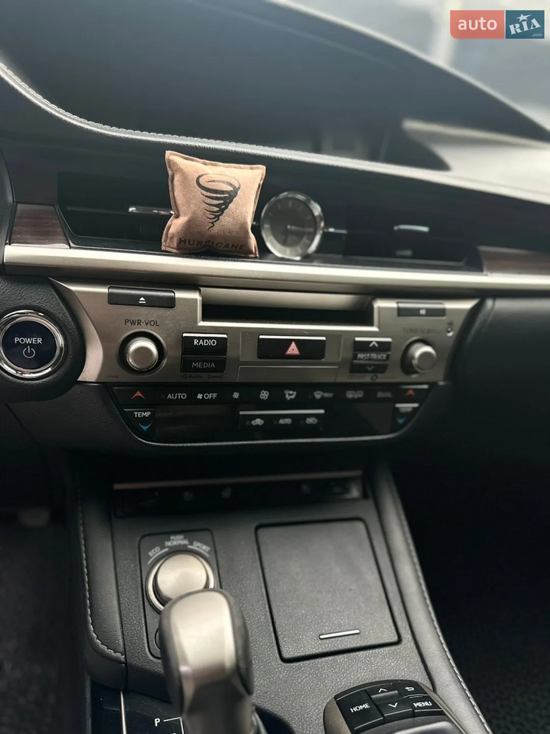 2017 Lexus ES - мініатюра 17