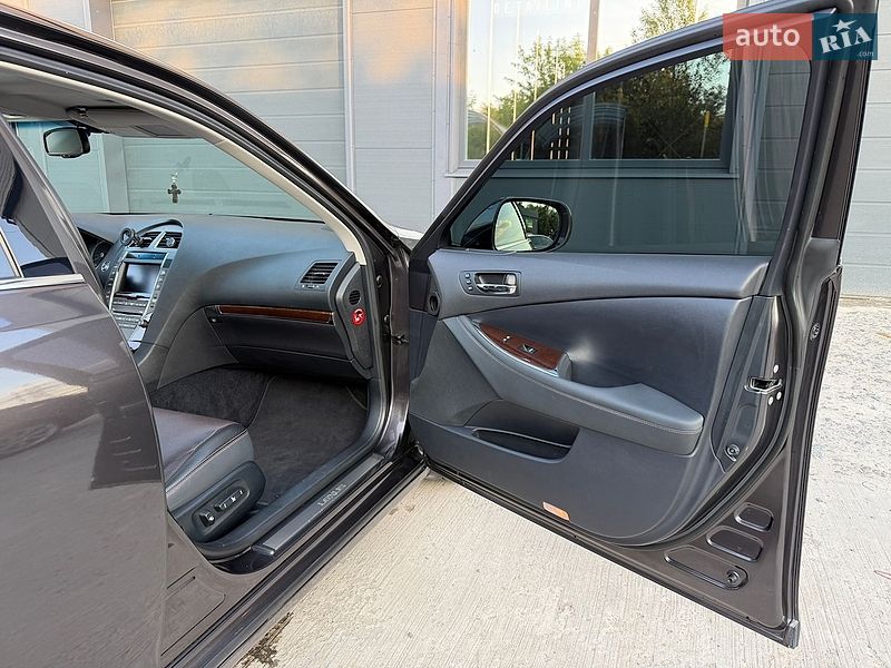 Седан Lexus ES 2011 в Києві