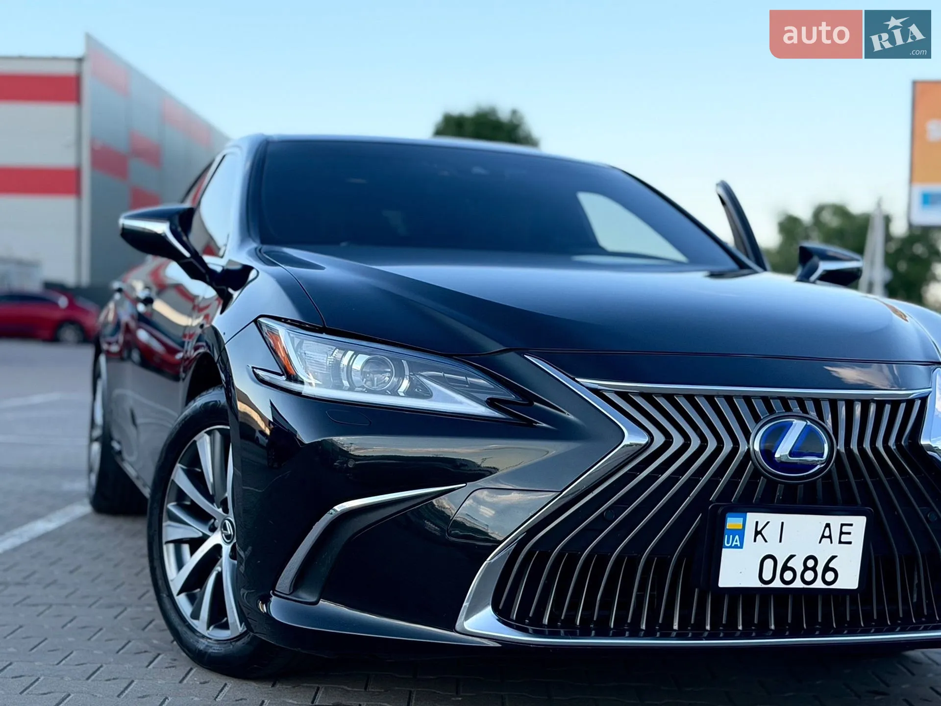 2019 Lexus ES - мініатюра 2