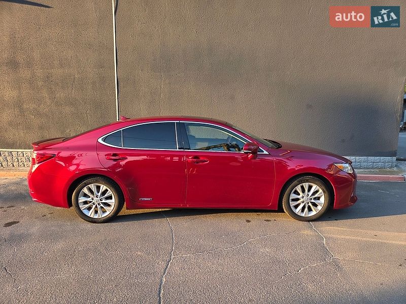 Седан Lexus ES 2014 в Києві фото 13 Седан Lexus ES 2014 в Києві