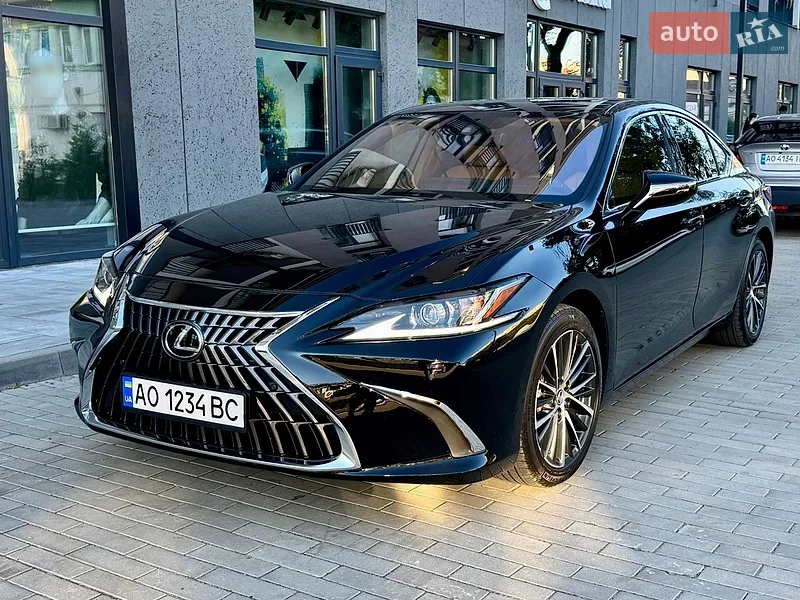 Lexus ES
